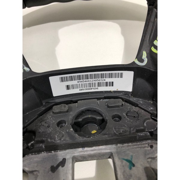 Volante Ford Focus 2015 /8602