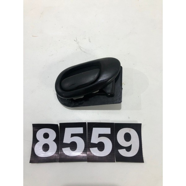 Maçaneta Dianteira Direita Peugeot 206 2006 *8559