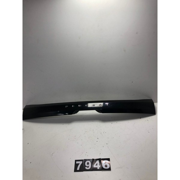 Moldura Tampa Traseira Peugeot 208 21 22 23 9835409080