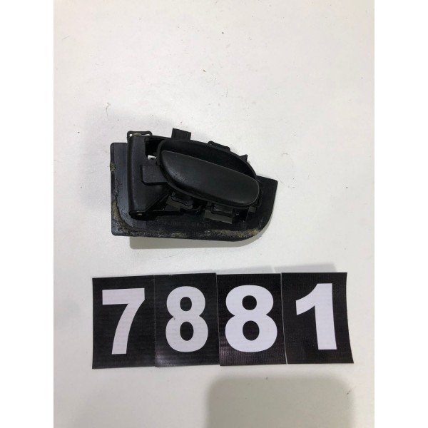 Maçaneta Interna Dianteira Esquerda Peugeot 206 *7881 Cx145