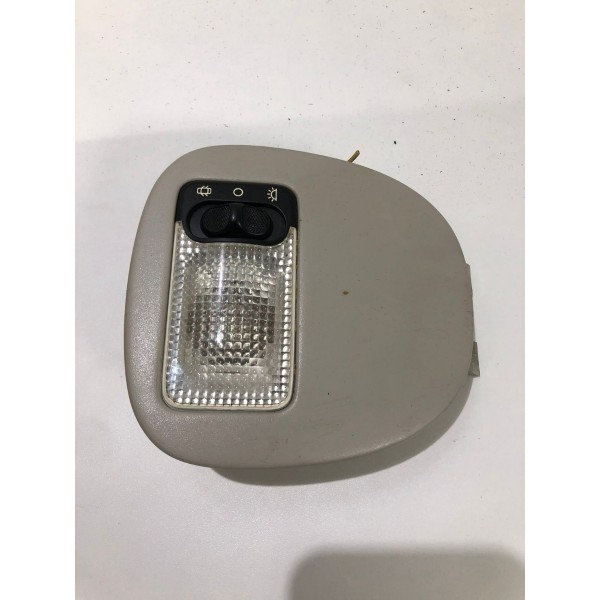 Luz De Teto Cortesia Peugeot 207 *7857 Cx145