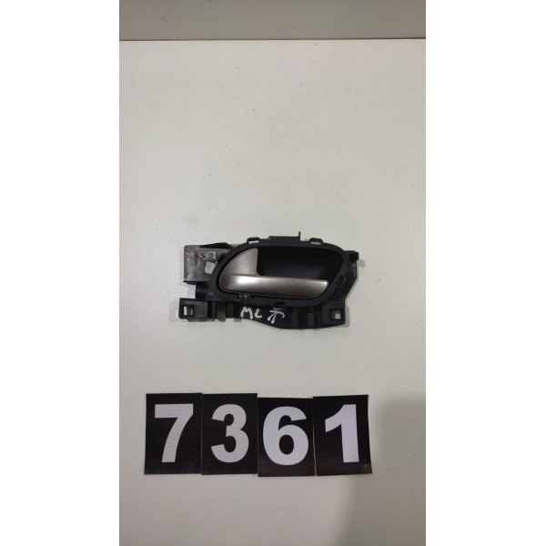 Maçaneta Traseira Esquerda Peugeot 208 2022 *7361 Cx138