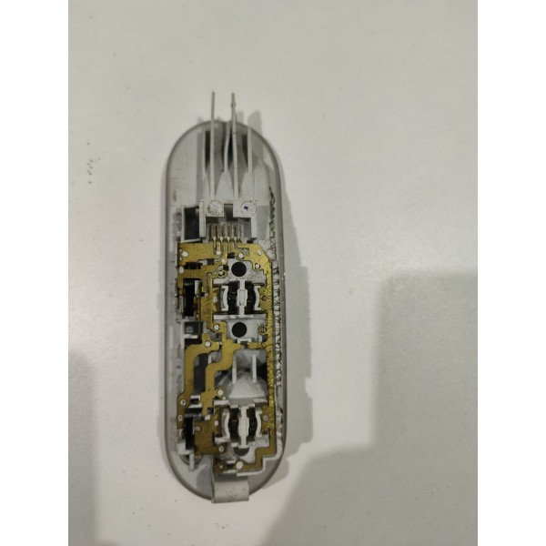 Lanterna Luz Teto Renault Duster 8200073231 *7256 Cx137