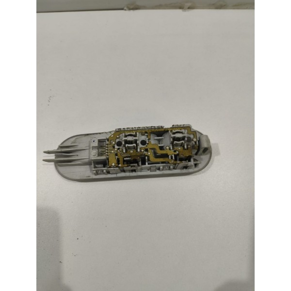 Lanterna Luz Teto Renault Duster 8200073231 *7256 Cx137