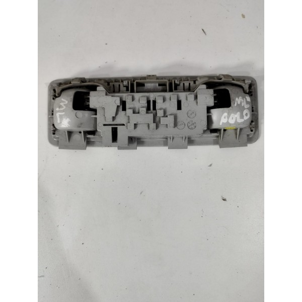 Luz Cortesia Traseira Cinza Polo Virtus 2021 *7064 Cx133